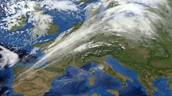 Anticiklon je zaenkrat še neomajen.