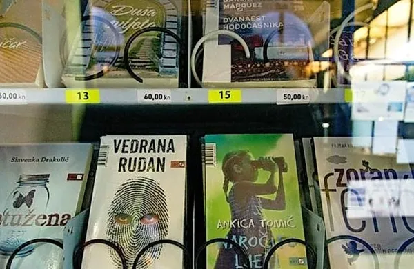 Knjigomat na glavni železniški postaji v Zagrebu.