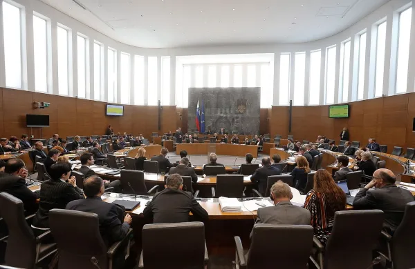 Varčevanje pri družinskih prejemkih se nadaljuje