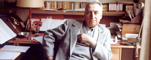 Roland Barthes bi 12. novembra dopolnil 100 let. Umrl je leta 
1980 v prometni nesreči.