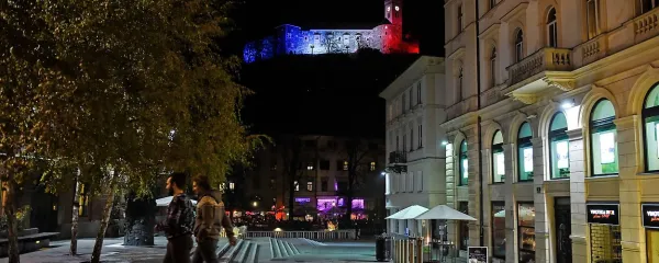 Ne poka več le tam nekje. Poka na na&scaron;em pragu.