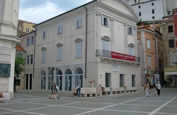 O tem, kdo bo vodil Obalne galerije, bodo prihodnji teden odločali  občinski svetniki.