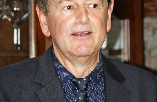 Aleksander Lemut: “Ob koncu leta bomo imeli 
rast  med šestimi in sedmimi odstotki, medtem ko 
ima  trgovina  v Sloveniji približno enoodstotno 
rast.”