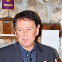 Aleksander Lemut: “Ob koncu leta bomo imeli 
rast  med šestimi in sedmimi odstotki, medtem ko 
ima  trgovina  v Sloveniji približno enoodstotno 
rast.”