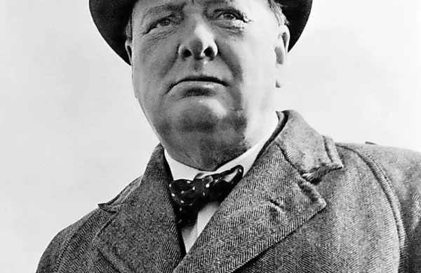 Med prostozidarji je bil tudi Winston Churchill.