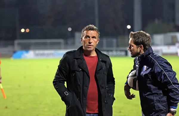 Miran Srebrnič (levo) si je s pomočnikom Andrejem Komcem  
ogledal tudi sobotni obračun Olimpije in Maribora. 