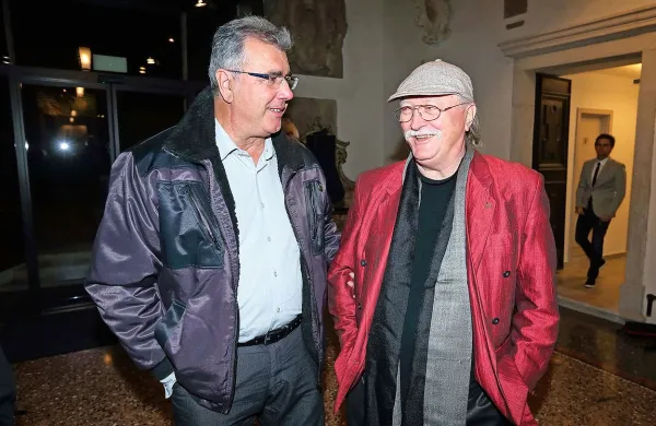 Aurelio Juri (levo) in občinski nagrajenec Tulio Furlanič.