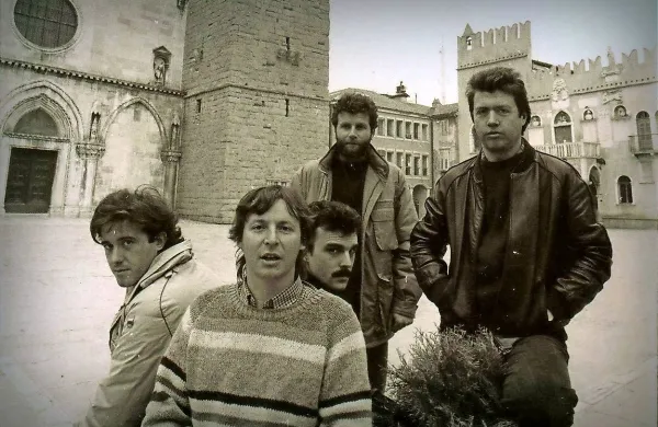 Deseti brat sredi 80.  let na koprskem Titovem trgu.