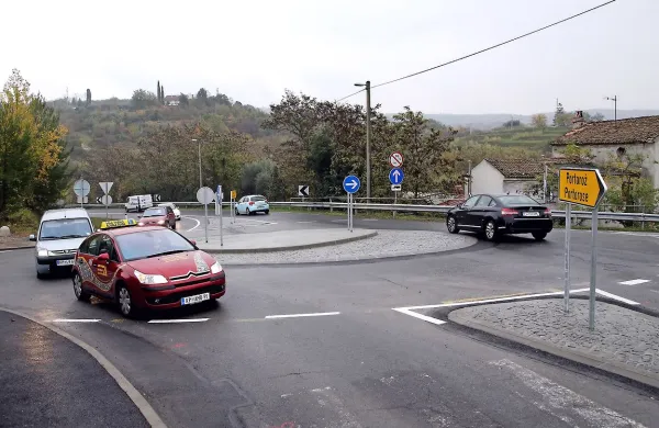 Novo kroži&scaron;če čaka &scaron;e na komisijski pregled
