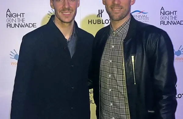 Goran Dragić in Beno Udrih sta  ameriški nacionalni praznik 
Dan zahvalnosti želela proslaviti s puranom. Nato pa sta si 
premislila in naročila raje zajca s poletno.  