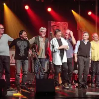 S 30 let starej&scaron;im Desetim bratom nazaj v osemdeseta (foto)