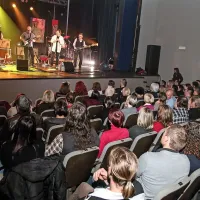 S 30 let starej&scaron;im Desetim bratom nazaj v osemdeseta (foto)
