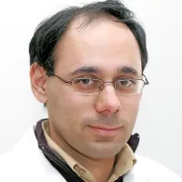 Boris Kopilović:  “Nosečnice že zdaj testirajo med 
drugim za sifilis, poslej naj bi jih še  za okužbo s 
hiv.”