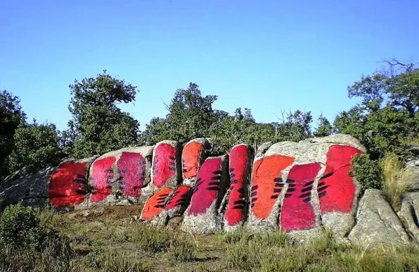 Poslikana stena Agustina Ibarrole iz Španije kot primer  
inspiracije za Land art parka Učka. 