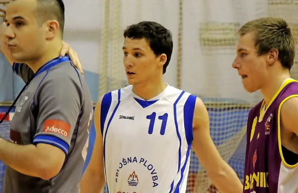Aleks Cvetičanin se vrača v Portorož.