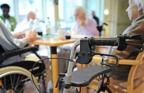 Finančne nečednosti trža&scaron;kega doma upokojencev