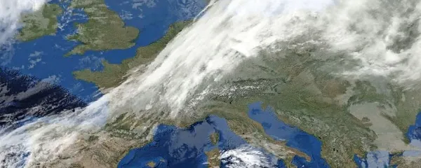 Nad našim območjem je soliden in obsežen anticiklon.