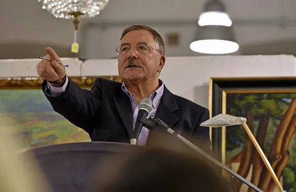  Adriano Princival: “Vesel sem, da so šla dela v 
roke Slovencev. To je zgodovina naroda in mora 
biti v lasti njegovih prebivalcev.”