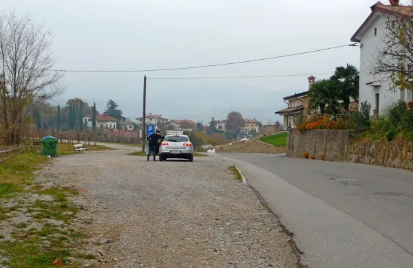 V KS Medana pričakujejo, da bodo avtobusi parkirali na njim 
namenjenem mestu.  