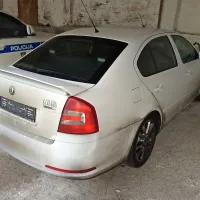 Civilna policijska škoda z radarjem provida menda že lep čas 
čaka na servis.