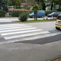Uredili so klančine namesto stopnic