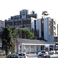 Muzej torbic bo domoval v pritličju stavbe Splošne plovbe v 
Portorožu.