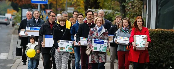 Referendum o morebitni zavrnitvi sprememb zakona o zakonski zvezi in družinskih razmerjih je bil razpisan s podporo 
podpisov volilk in volilcev, ki jih je zbrala koalicija Za otroke 
gre!