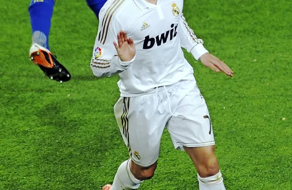 Cristiano Ronaldo, ki je že v preteklih treh sezonah krojil vrh 
lestvice strelcev lige prvakov, je letos v skupinskem delu zabil 
kar enajst golov za Real. 