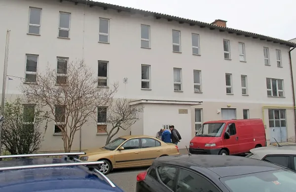 V teh dneh še urejajo prostore, kjer bosta ambulanta pro bono 
in dom za brezdomce. 