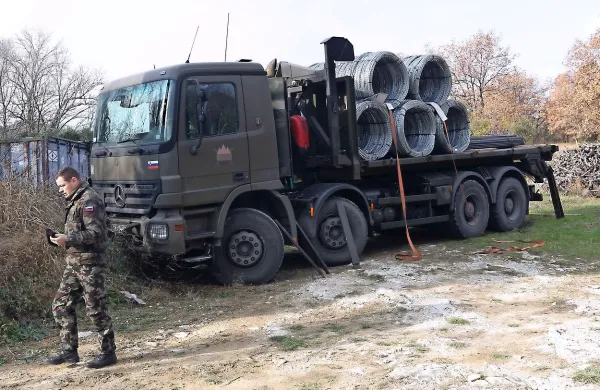 Žica  ob reki Dragonji in pri Rakitovcu