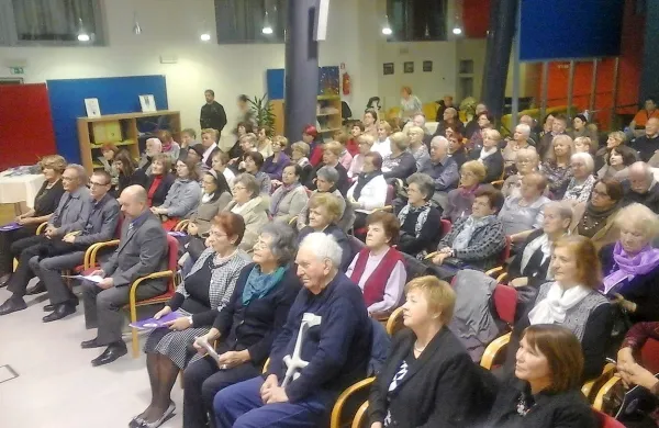 20 let uspešnega delovanja je  Univerza za tretje življenjsko 
obdobje Ilirska Bistrica obeležila v petek zvečer s prireditvijo 
v Domu na Vidmu. 
