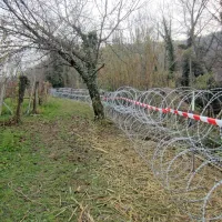 Žica je vse dalj&scaron;a, ogroža ljudi, naravo in živali