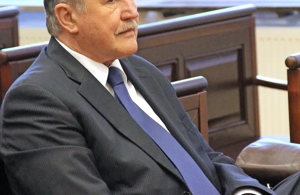 Dušana Črnigoja čaka na novogoriškem okrožnem sodišču v 
začetku prihodnjega leta druga sodba v zadevi Stavbenik.

