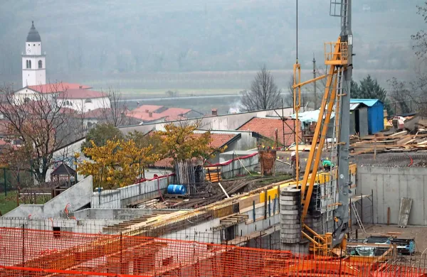 Za gradnjo telovadnice OŠ Dornberk se bodo zadolžili za dva 
milijona evrov.