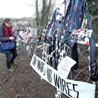 Protest se je končal  s pridržanjem hrva&scaron;kega aktivista (foto+video)