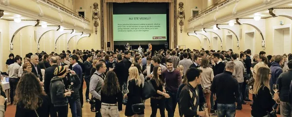  Vinski Univerzum je   obiskalo več kot 700 mladih, v veliki 
večini študentov. 