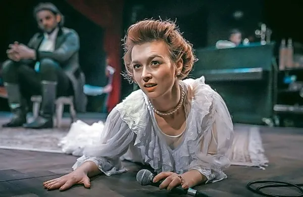 Arna Hadžialjević, Emma Bovary v predstavi Gospa Bovary 
