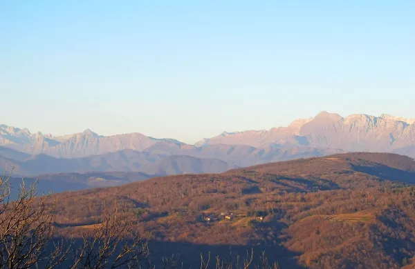  Lahko zgodi, da do zadnjega dne v letu ne bo omembe 
vrednega dežja. Na sneg sploh ne kaže, je napovedal 
meteorolog.
