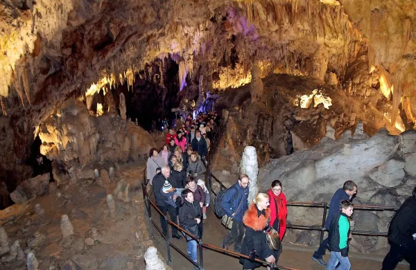 Na&scaron;e najstarej&scaron;e žive jaslice vse bolj priljubljene (foto)