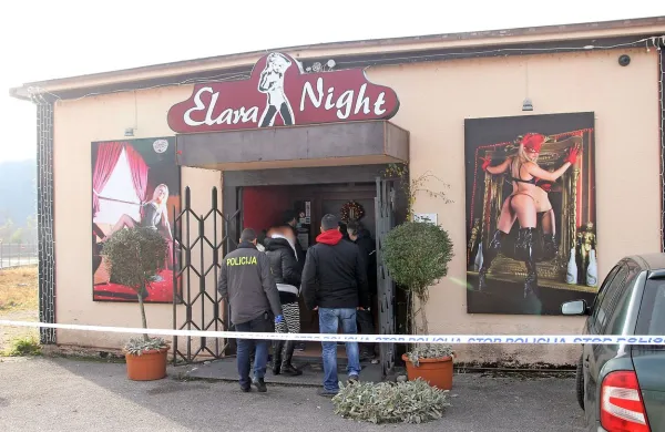 Policisti in kriminalisti so pred dnevi preiskali nočna kluba 
Elara Night  na Grčni in Lady Rouge v Sežani ter gostišče na 
Ajševici. 