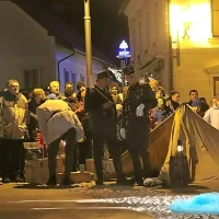 Božični dogodek v Bovcu je v soboto pritegnil mnogo 
domačinov in turistov. 