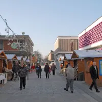 Praznična ponudba je na ulice Nove Gorice privabila  manj ljudi, kot so pričakovali.