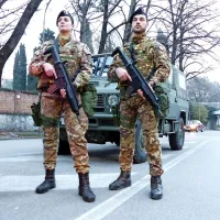 Rožna Dolina, narobe svet: italijanski vojaki znova na meji