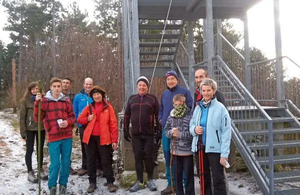 Škabrijel je med vikendom pritegnil in udeležence organiziranega pohoda in druge, željne oddiha v naravi. 