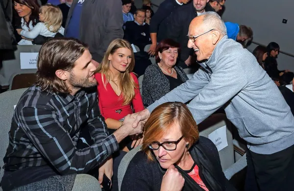 Dean Bombač (levo) in legendarni telovadec Miro Cerar st.