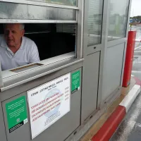 Blagajno Okolja ob izhodu iz Pirana so v soboto dopoldne 
obiskali  davčni inšpektorji; odšli so brez pripomb. 