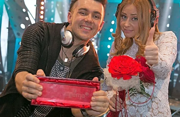 Lani je na Emi zmagal duo Maraaya.