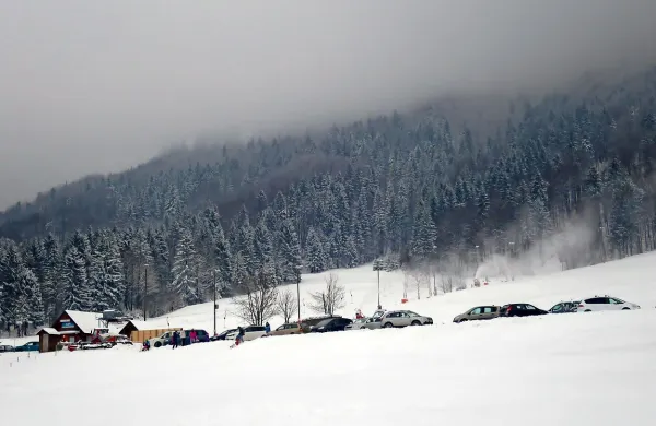 Tudi smučišče Ski Bor v teh dneh nudi primerno smučarsko 
veselje.