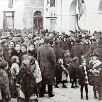 Tako so v Piranu 5. novembra 1918 slavili konec prve 
svetovne vojne. 