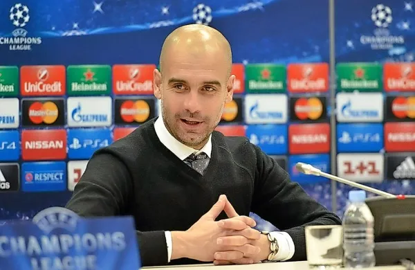 Do konca sezone še trener nemškega nogometnega velikana 
Bayerna Münchna Pep Guardiola je na današnji novinarski 
konferenci razkril, da z Bavarci ni podaljšal pogodbe, ker si 
želi voditi ekipo iz angleške premier lige.